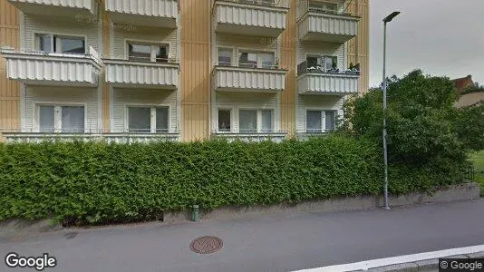Lägenheter till salu i Köping - Bild från Google Street View