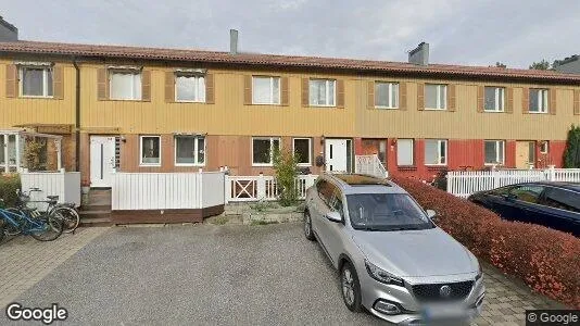 Lägenheter till salu i Järfälla - Bild från Google Street View
