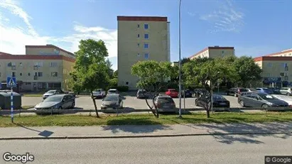 Lägenheter till salu i Täby - Bild från Google Street View