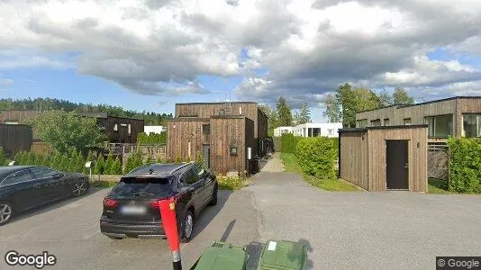 Bostadsrätter till salu i Huddinge - Bild från Google Street View