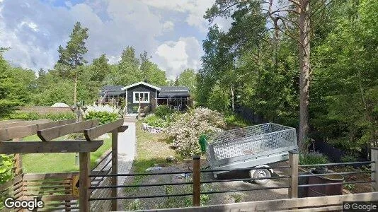 Lägenheter till salu i Haninge - Bild från Google Street View
