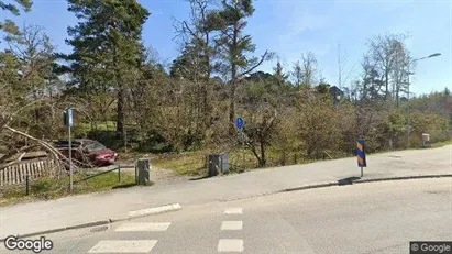 Bostadsrätter till salu i Nacka - Bild från Google Street View
