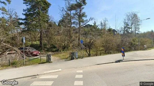 Bostadsrätter till salu i Nacka - Bild från Google Street View