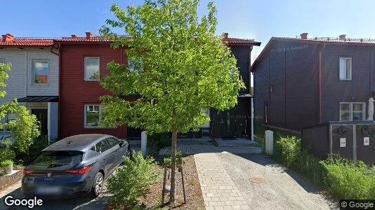 Bostadsrätter till salu i Haninge - Bild från Google Street View