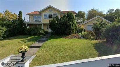 Lägenheter till salu i Nacka - Bild från Google Street View