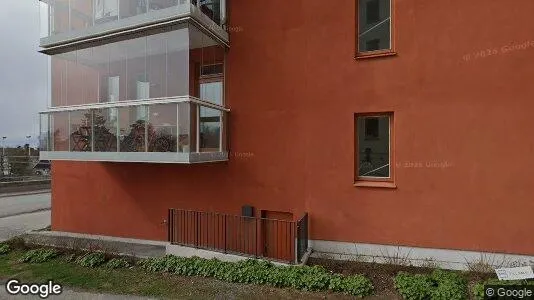 Lägenheter till salu i Upplands-Bro - Bild från Google Street View