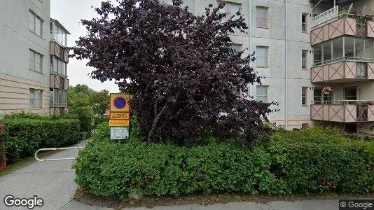 Bostadsrätter till salu i Nacka - Bild från Google Street View