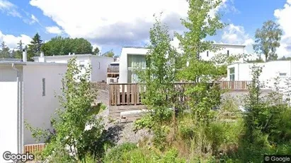 Lägenheter till salu i Huddinge - Bild från Google Street View