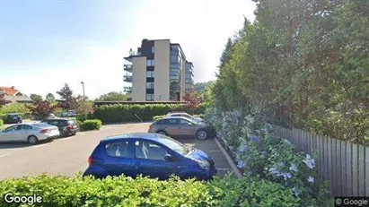 Bostadsrätter till salu i Båstad - Bild från Google Street View