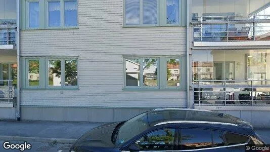 Bostadsrätter till salu i Tyresö - Bild från Google Street View