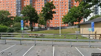 Bostadsrätter till salu i Huddinge - Bild från Google Street View