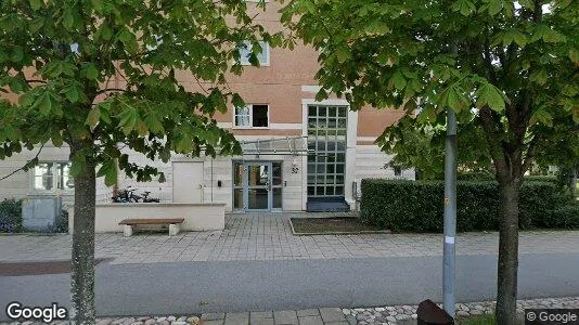 Bostadsrätter till salu i Nacka - Bild från Google Street View
