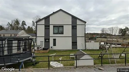 Bostadsrätter till salu i Huddinge - Bild från Google Street View