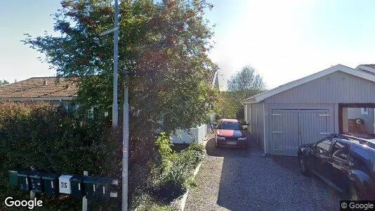 Bostadsrätter till salu i Håbo - Bild från Google Street View