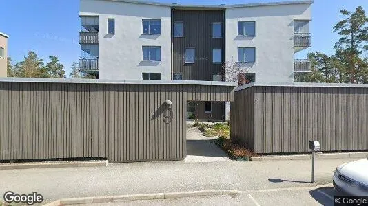 Bostadsrätter till salu i Tyresö - Bild från Google Street View