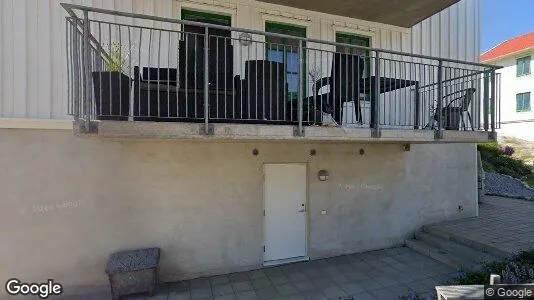 Bostadsrätter till salu i Tjörn - Bild från Google Street View