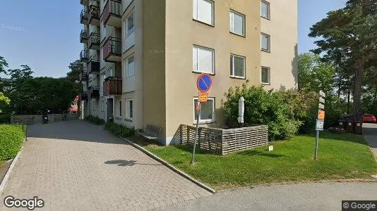 Lägenheter till salu i Danderyd - Bild från Google Street View