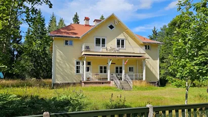 Hus till salu i Uppvidinge, Alstermo