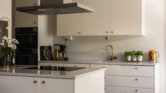 Bostadsrätter till salu i Nacka - foto 5
