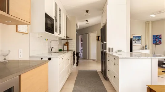 Bostadsrätter till salu i Nacka - foto 7