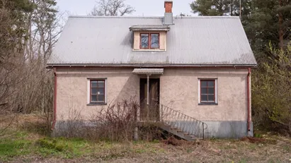 Charmigt hus på mellersta Gotland med stor potential