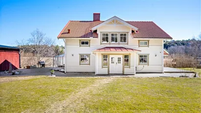 Hus till salu i Tanum, Grebbestad