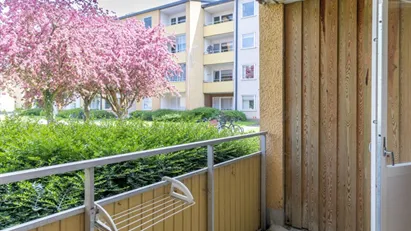 Markplanslägenhet med centralt läge