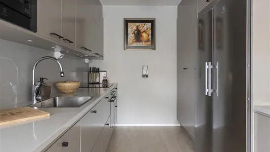 Bostadsrätter till salu i Nacka - foto 9