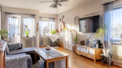 Fin 3:a med balkong i soligt söderläge